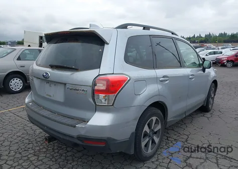 2017 Subaru Forester 2.5I Premium z USA, uszkodzony, nr VIN JF2SJADC2HH419191